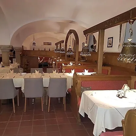 Schloss Kirchham - & Wellnessanlage 3* Rotthalmuenster